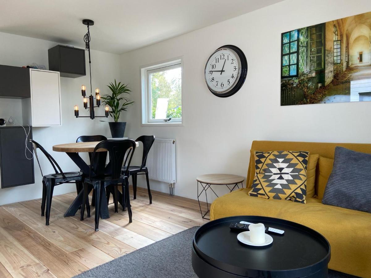 Prachtig Vakantiehuisje In Putten Luaran gambar