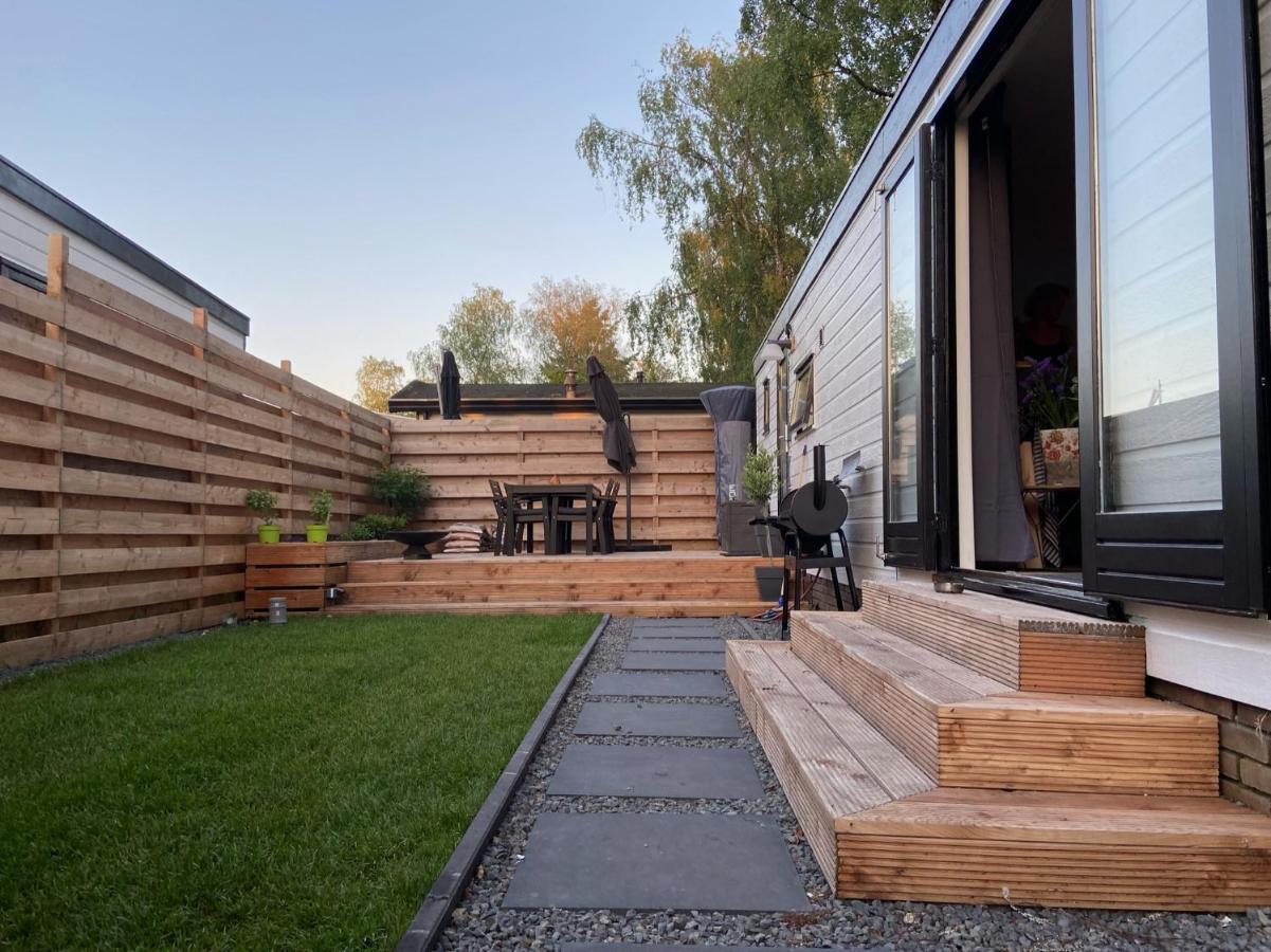 Prachtig Vakantiehuisje In Putten Luaran gambar
