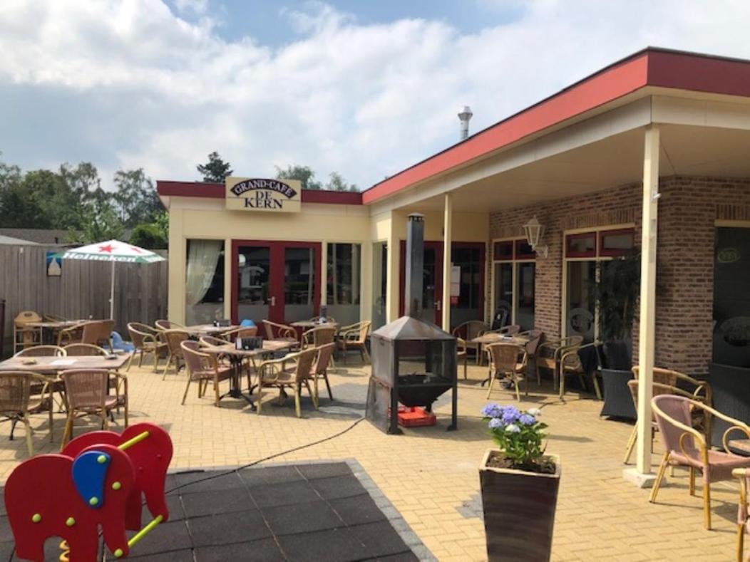 Prachtig Vakantiehuisje In Putten Luaran gambar